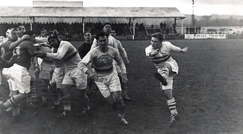 <span style='color: #0000ff;'><strong><span style='font-family: arial, helvetica, sans-serif; font-size: medium;'>Phase de jeu  Stade Tarbais - S.N.U.C., le 27 novembre 1938</span></strong></span>