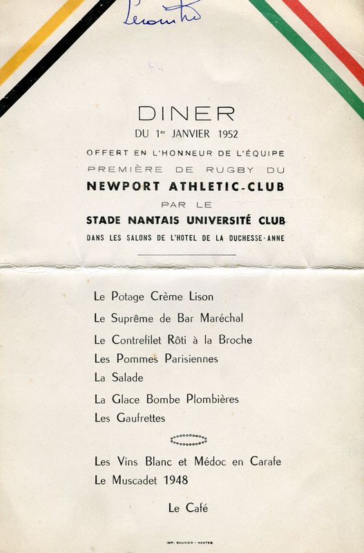 <p style='text-align: center;'><strong><span style='font-family: arial, helvetica, sans-serif; font-size: medium; color: #0000ff;'>Menu du diner S.N.U.C. - Newport A.C. du 1 janvier 1952</span></strong>
<p style='text-align: left;'><em><span style='font-family: arial, helvetica, sans-serif; font-size: medium; color: #0000ff;'>(collection de l'auteur)</span></em>