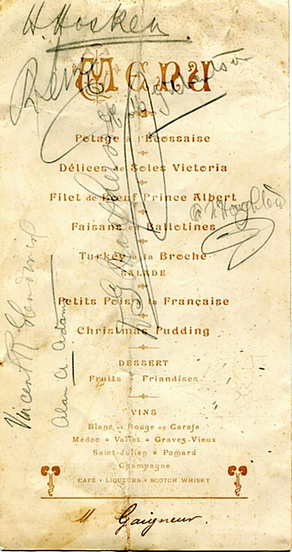 <p style='text-align: center;'><strong><span style='font-family: arial, helvetica, sans-serif; font-size: medium; color: #0000ff;'>Menu du banquet lors de la réception de l'équipe du London Hospital F.C. du 26 décembre 1909</span></strong>
<p style='text-align: left;'><span style='color: #0000ff;'><em><span style='font-family: arial, helvetica, sans-serif; font-size: medium;'>(collection Y.G.)</span></em></span>